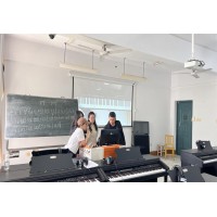 學校數字化音樂鋼琴實訓室設備